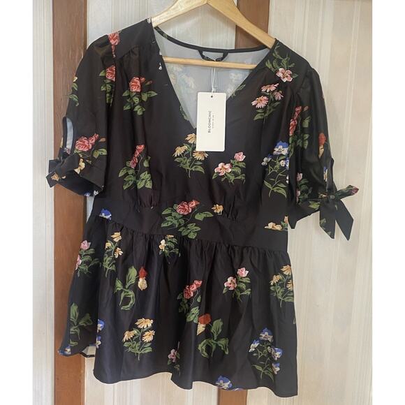 NWT Bloomchic Top Women’s Shirt 12 Black Floral - Picture 1 of 9